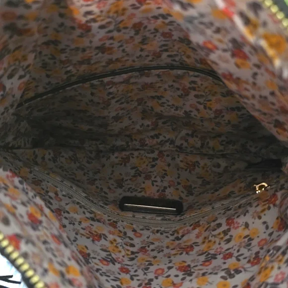 ❣️5 /$25 Urban Expressions Black Woven Clutch with Gold Chain - Picture 5 of 7